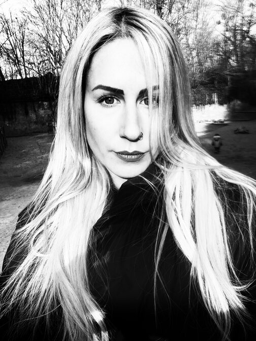 Alina von Just In Cast