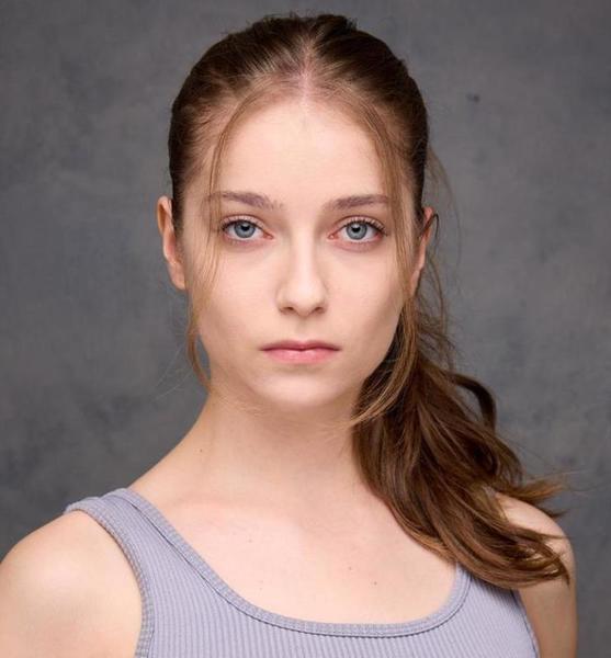Fiona R. – Schauspiel Sedcard-Foto 4 bei JustInCast
