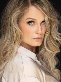 Andrea – Models sedcard at JustInCast