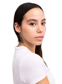 Angela – Real People & New Faces Sedcard bei JustInCast
