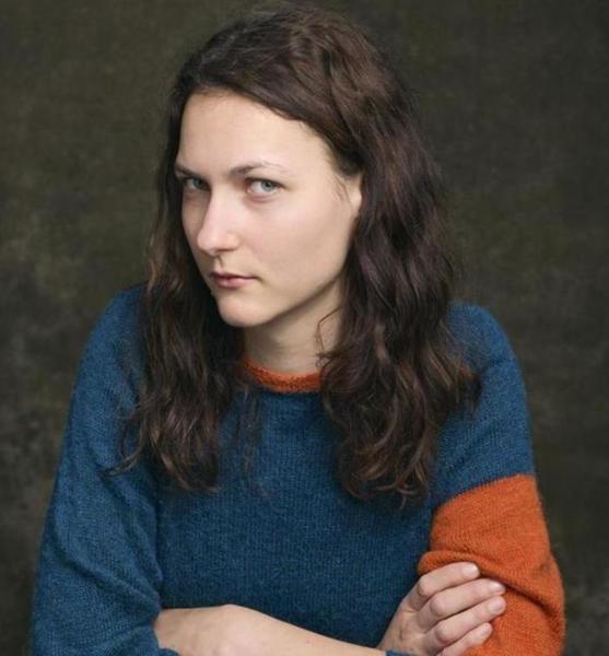 Jehanne W. – Schauspiel Sedcard-Foto 2 bei JustInCast