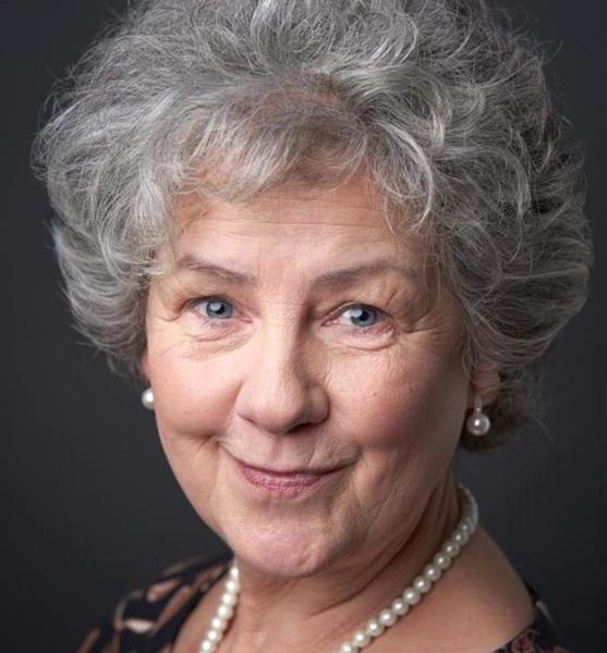 Jutta M. – Schauspiel Sedcard-Foto 5 bei JustInCast
