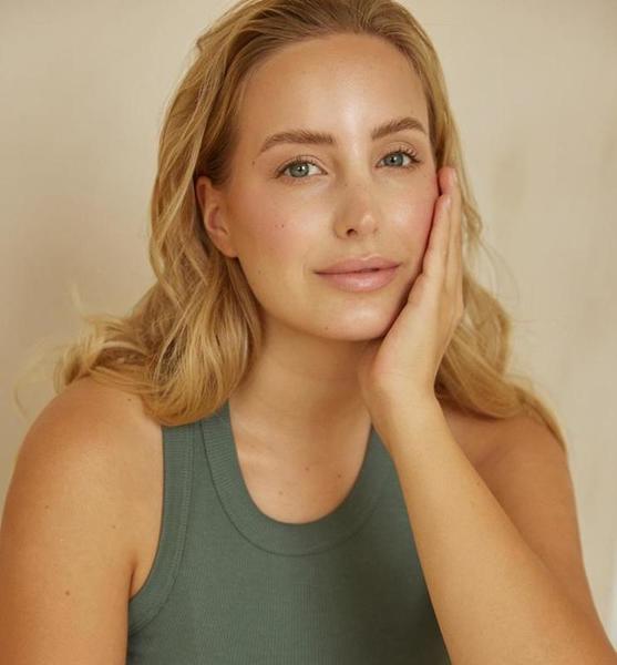 Mandy B. – Schauspiel Sedcard-Foto 2 bei JustInCast