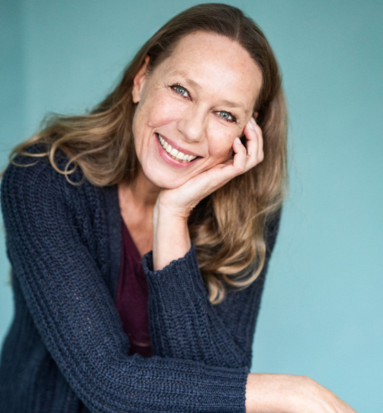 Christiane S. – Schauspiel Sedcard-Foto 3 bei JustInCast