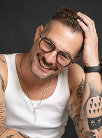 Manuel – Actors & Performers sedcard at JustInCast