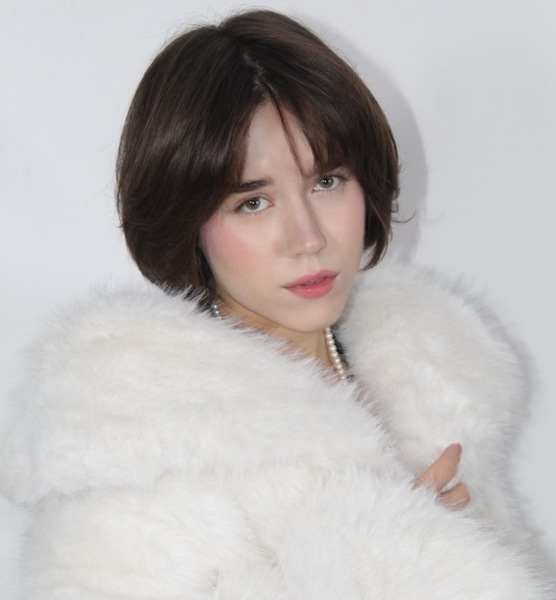 Arina E. – Fashion Profilbild bei JustInCast