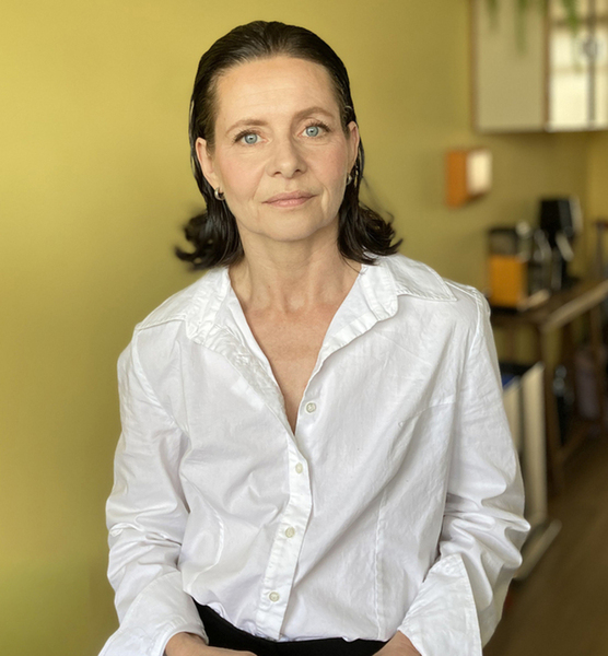 Susanne  M. – Schauspiel Sedcard-Foto 3 bei JustInCast