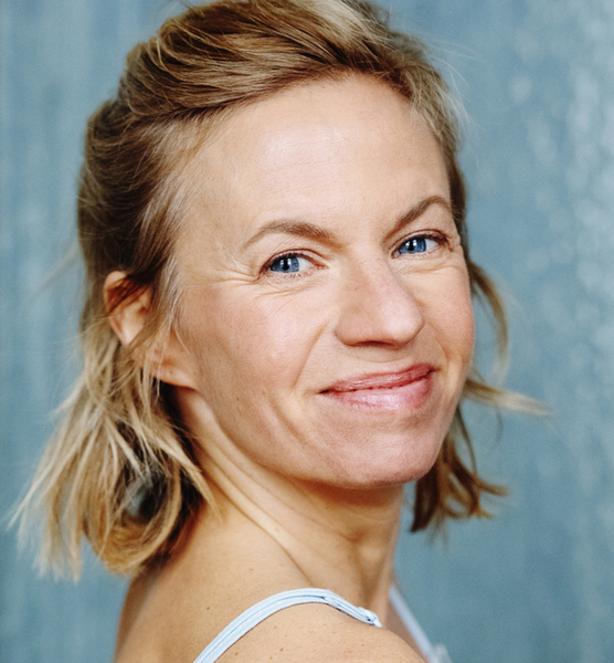 Christiane D. – Schauspiel Sedcard-Foto 3 bei JustInCast