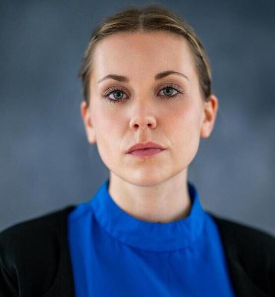 Rahel  M. – Schauspiel Sedcard-Foto 4 bei JustInCast