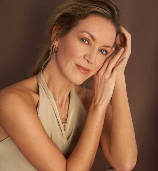 Karina W. – Acting sedcard image 3 at JustInCast