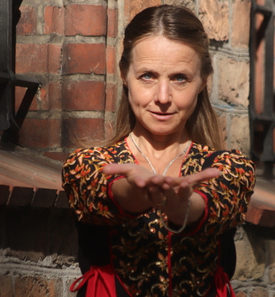 Erica R. – Schauspiel Sedcard-Foto 5 bei JustInCast