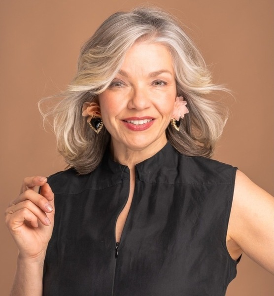 Susanne Hanka V. – Fashion Sedcard-Foto 5 bei JustInCast