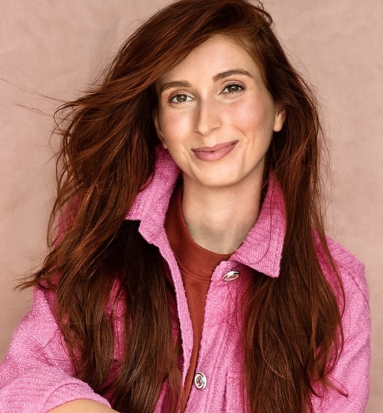 Marina S. – Schauspiel Sedcard-Foto 2 bei JustInCast
