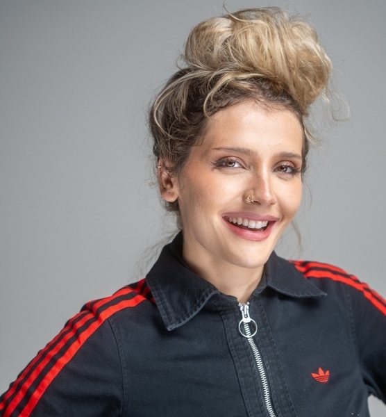 Joana-Leona L. – Schauspiel Sedcard-Foto 4 bei JustInCast
