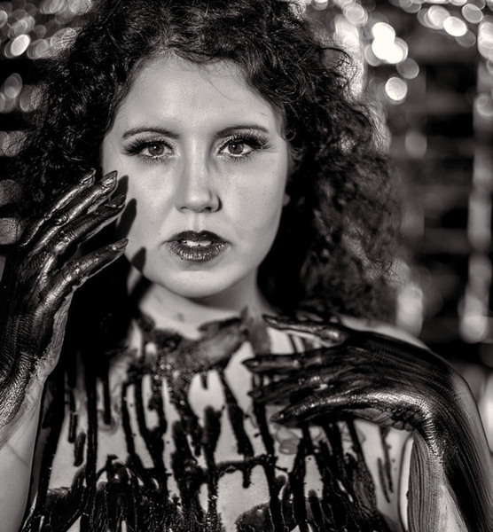 Sabrina S. – Fashion Sedcard-Foto 4 bei JustInCast