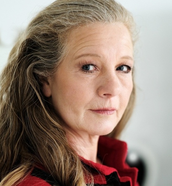 Tanja d. – Acting sedcard image 4 at JustInCast