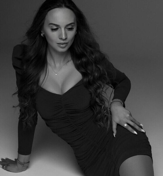 Yuliia S. – Fashion Sedcard-Foto 5 bei JustInCast