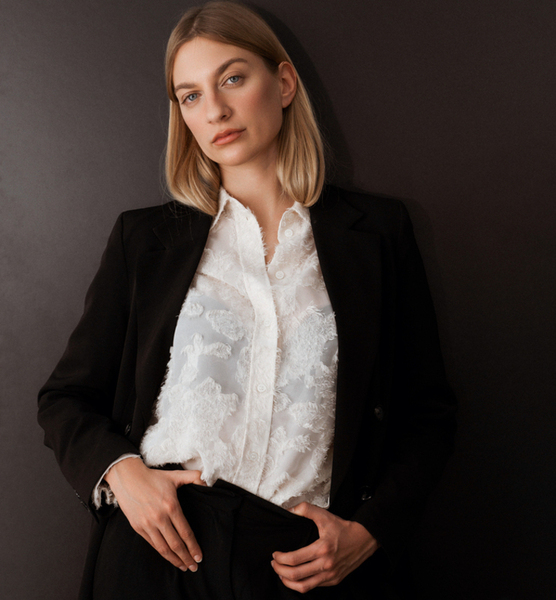 Evelyn H. – Fashion Sedcard-Foto 3 bei JustInCast
