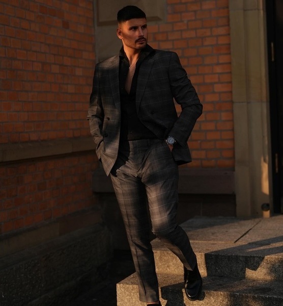 Dimitrios T. – Acting sedcard image 3 at JustInCast