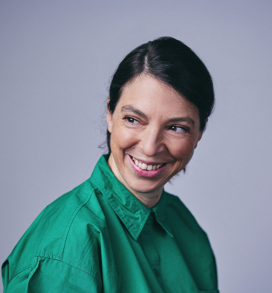 Lucia  R. – Schauspiel Sedcard-Foto 4 bei JustInCast