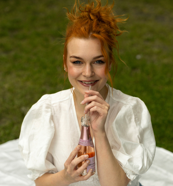 Juliana H. – Fashion Sedcard-Foto 4 bei JustInCast
