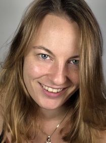 Lea Martina – Actors & Performers sedcard at JustInCast