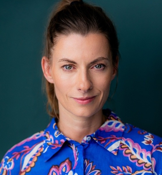 Antje H. – Schauspiel Sedcard-Foto 4 bei JustInCast