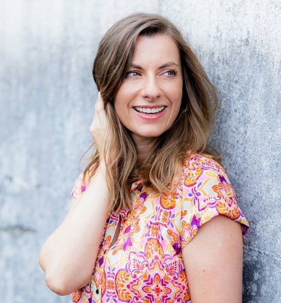 Antje H. – Schauspiel Sedcard-Foto 3 bei JustInCast