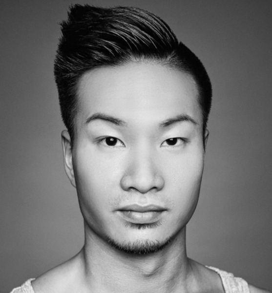 Hoang L. – Tanz Sedcard-Foto 2 bei JustInCast