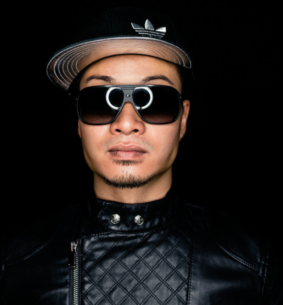 Hoang L. – Tanz Sedcard-Foto 4 bei JustInCast