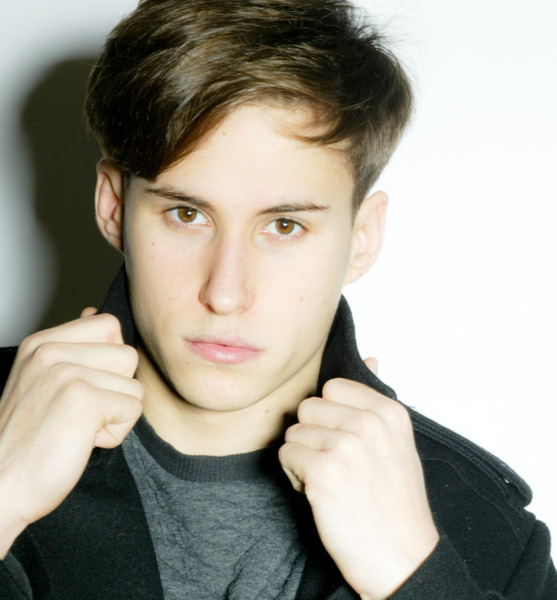 Dario M. – Tanz Sedcard-Foto 2 bei JustInCast