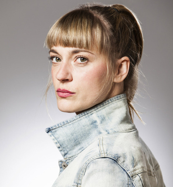 KATJA G. – Schauspiel Sedcard-Foto 2 bei JustInCast