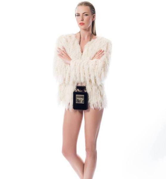 Jill B. – Fashion Sedcard-Foto 5 bei JustInCast