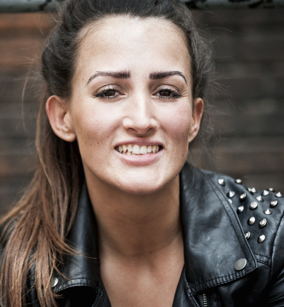 Lisa-Annabell R. – Schauspiel Sedcard-Foto 5 bei JustInCast