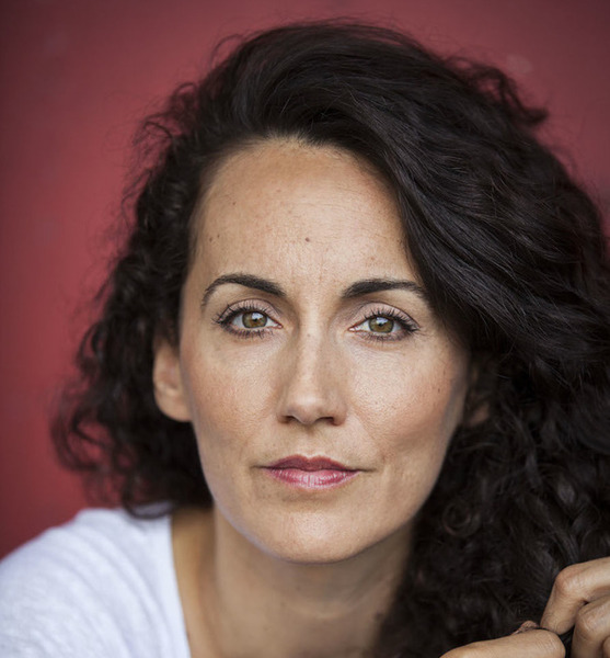 Verena W. – Schauspiel Sedcard-Foto 2 bei JustInCast