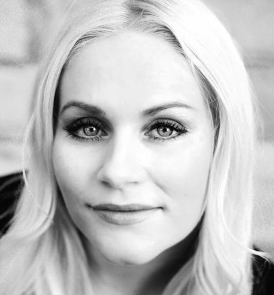 Lena V. – Schauspiel Sedcard-Foto 4 bei JustInCast