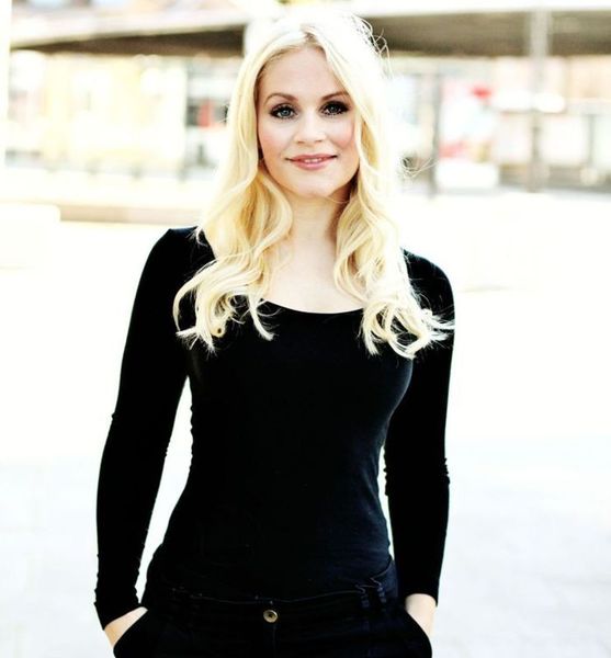 Lena V. – Schauspiel Sedcard-Foto 5 bei JustInCast
