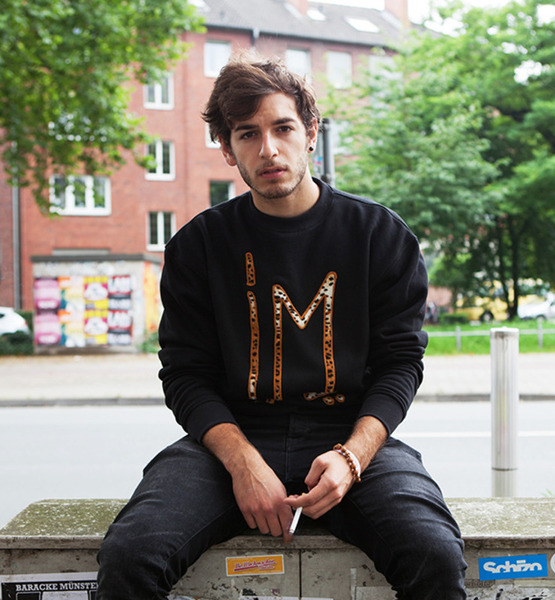 Deniz A. – Tanz Sedcard-Foto 5 bei JustInCast
