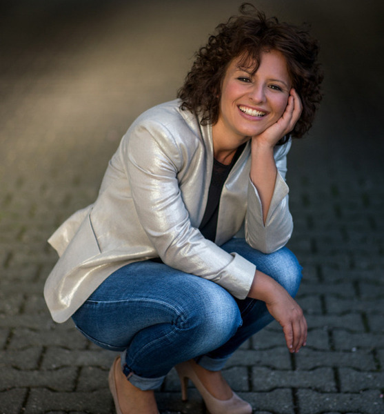 Melanie E. – Schauspiel Sedcard-Foto 3 bei JustInCast