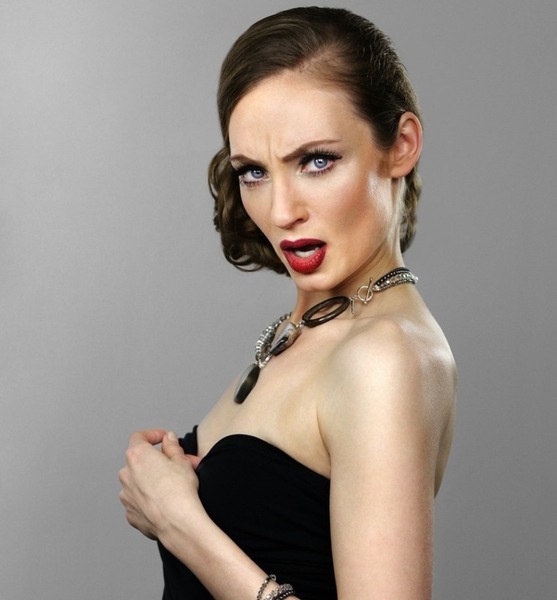 Mikaela K. – Tanz Sedcard-Foto 3 bei JustInCast