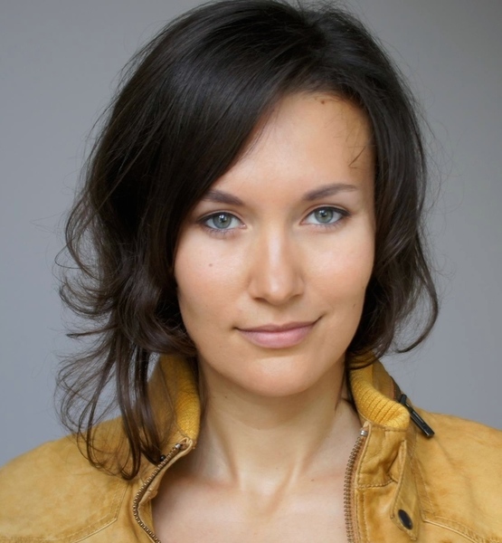Mia H. – Moderation Profilbild bei JustInCast