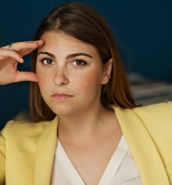 Carla  S. – Schauspiel Sedcard-Foto 4 bei JustInCast