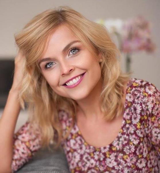 Verena B. – Schauspiel Sedcard-Foto 3 bei JustInCast