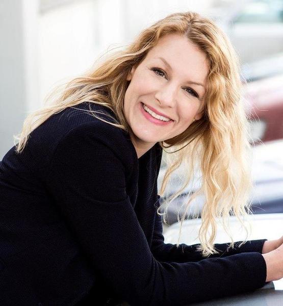 Nina B. – Schauspiel Sedcard-Foto 3 bei JustInCast