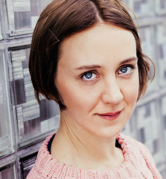 Anne R. – Schauspiel Sedcard-Foto 5 bei JustInCast