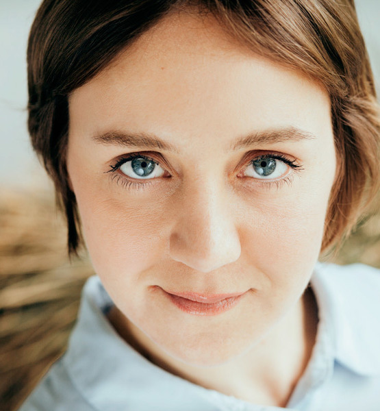 Anne R. – Schauspiel Sedcard-Foto 2 bei JustInCast