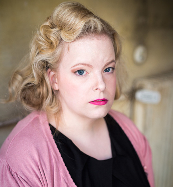 Andrea S. – Schauspiel Sedcard-Foto 3 bei JustInCast