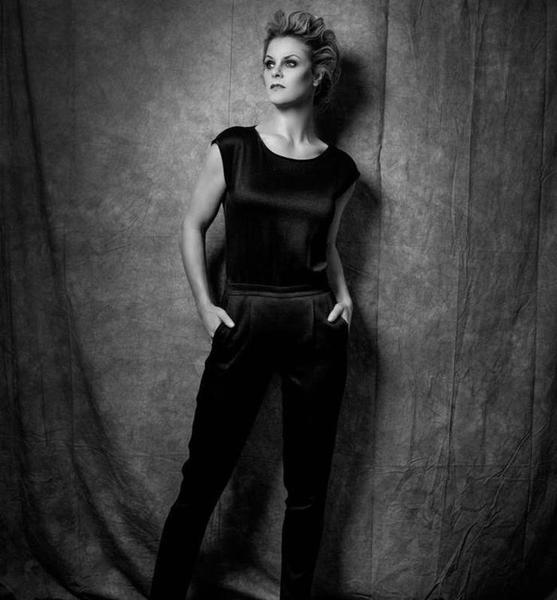 Ellen W. – Acting sedcard image 5 at JustInCast