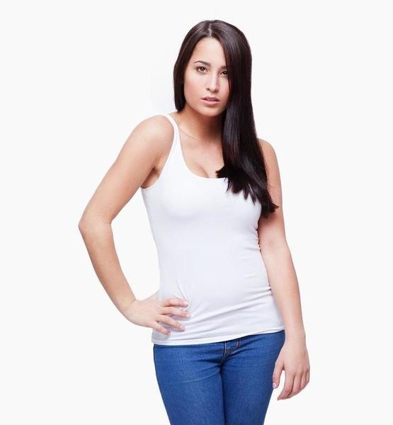 Lara H. – Real People Sedcard-Foto 2 bei JustInCast