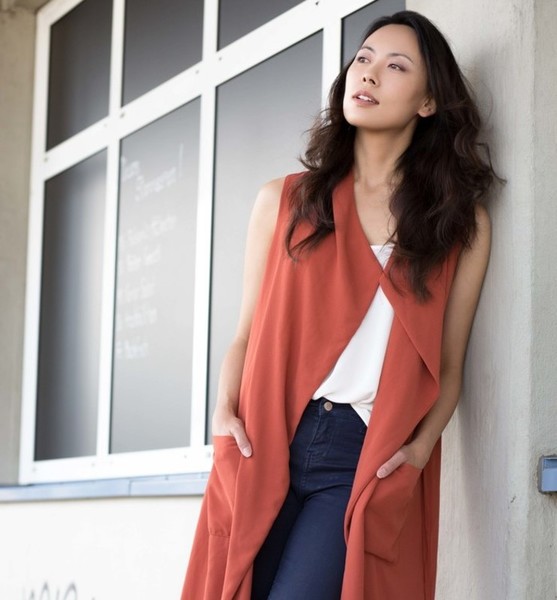 Yi S. – Fashion Sedcard-Foto 3 bei JustInCast